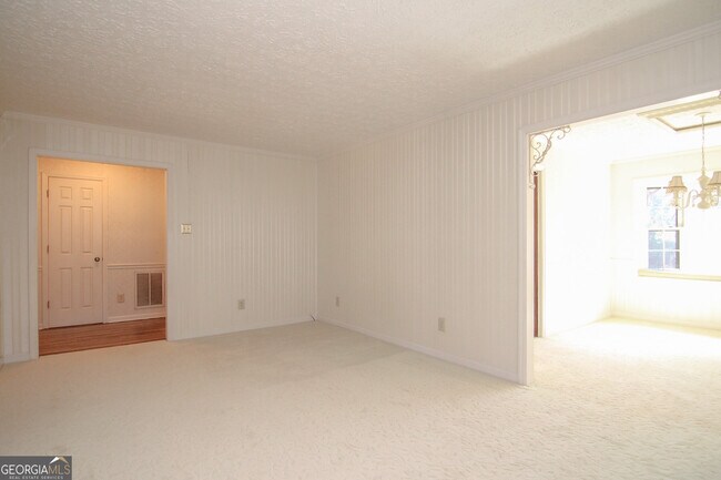 Foto del edificio - 125 Surrey Pl