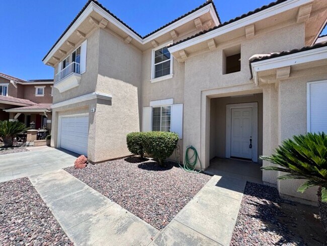 Building Photo - Murrieta Home with 6 Bedrooms plus a Bonus...