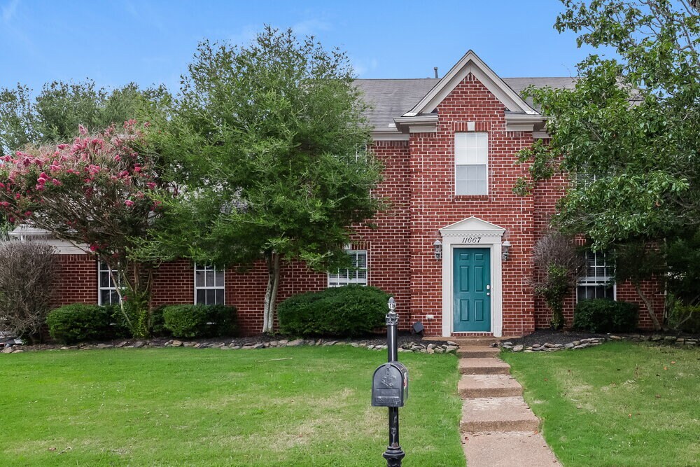 Primary Photo - 11667 Millwind Dr