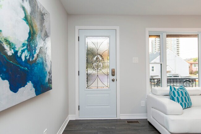 Photo du bâtiment - 183 Kipp St