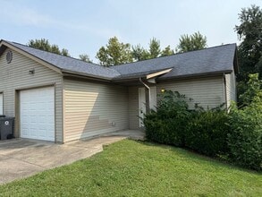 Building Photo - 158 Willow Ct