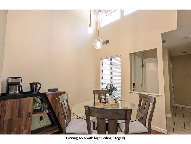 Building Photo - 6436 Buena Vista Dr