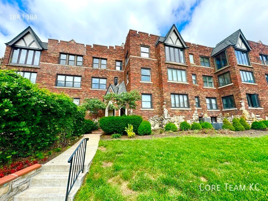 Foto principal - Vanity Fair 1 Bedroom Condo in West Plaza
