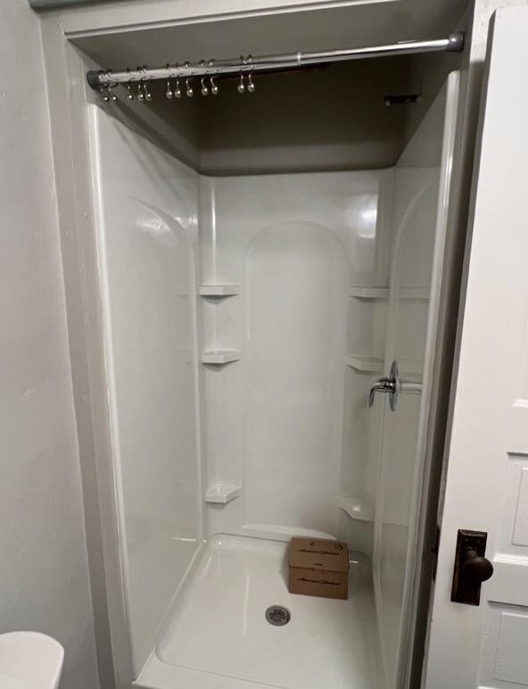 Building Photo - Best Apartments