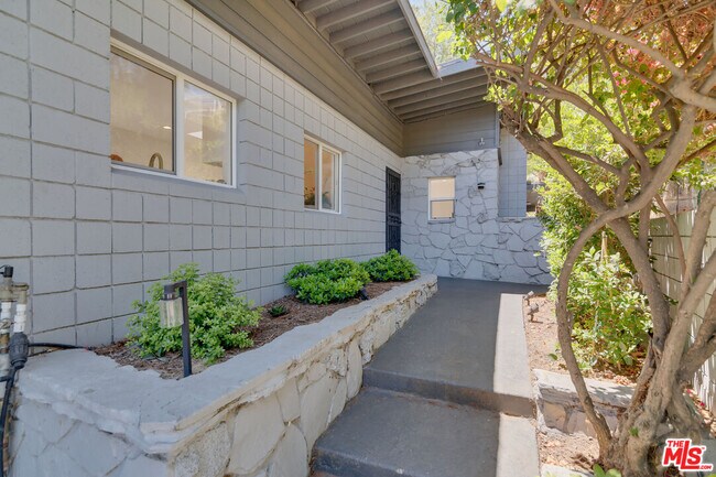 Building Photo - 1775 College View Pl