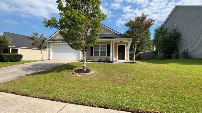 Foto del edificio - 135 Wildberry Ln