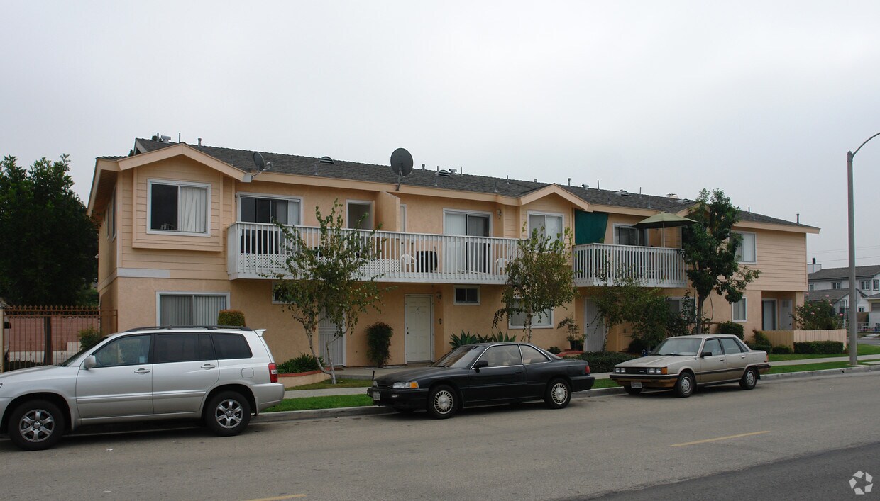 Foto del edificio - 7861 13th St