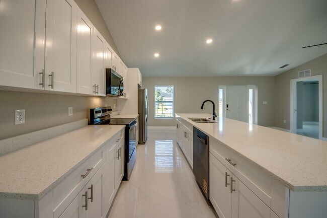 Foto del edificio - 3433 NE 11th Pl