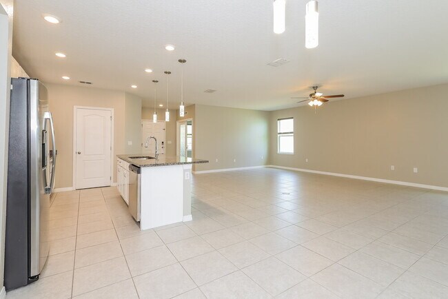 Foto del edificio - 333 Briarbrook Ln