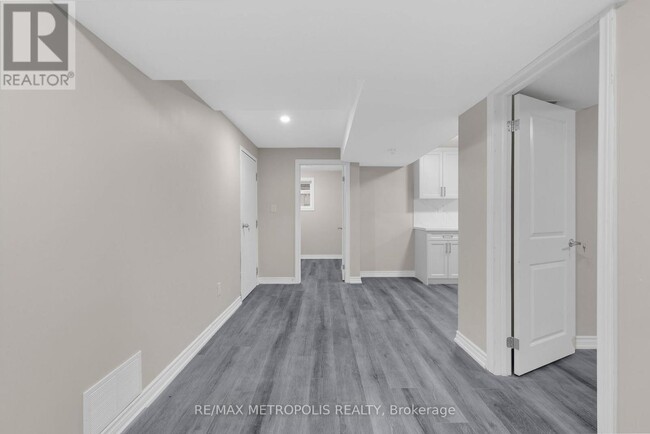 Photo du bâtiment - 161 Windfields Farm Dr