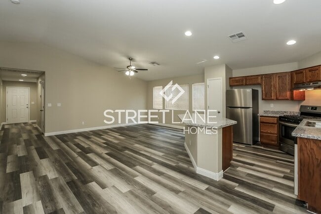 Building Photo - 3 Bedroom in Las Vegas!
