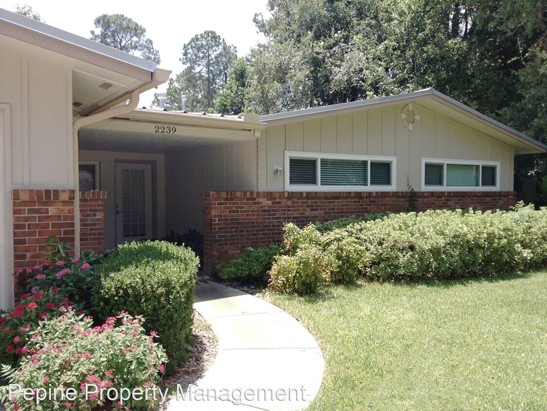 4 br, 2 bath House 2239 NW 20th Ct. House for Rent in Gainesville