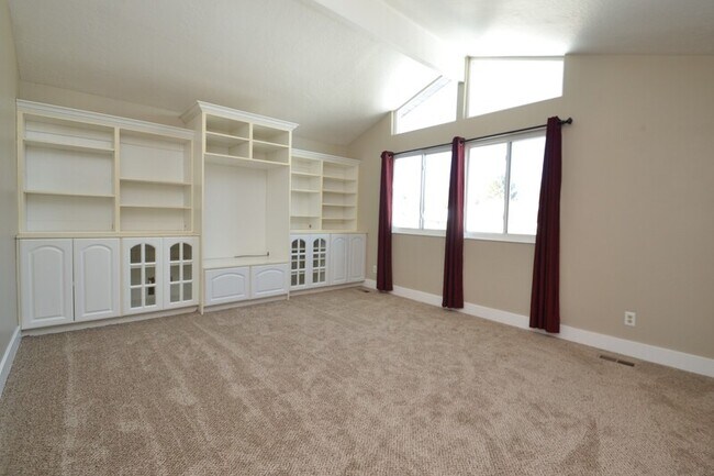 Building Photo - 8223 S 1520 W