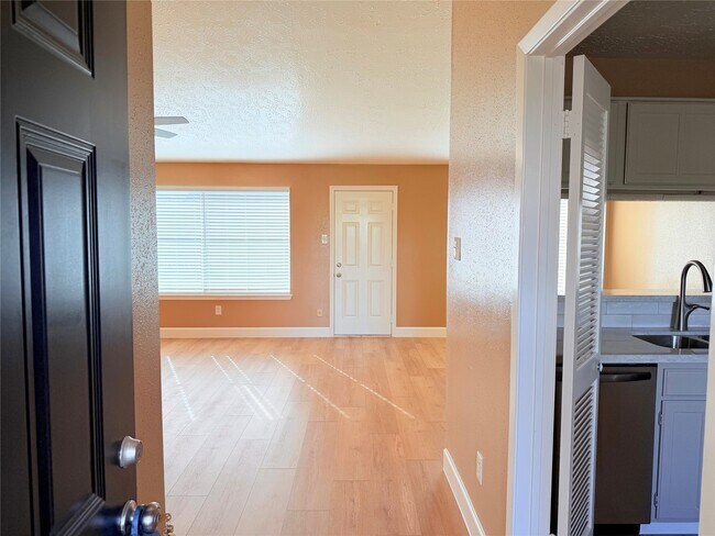 Foto del edificio - 17219 Foxfield Dr