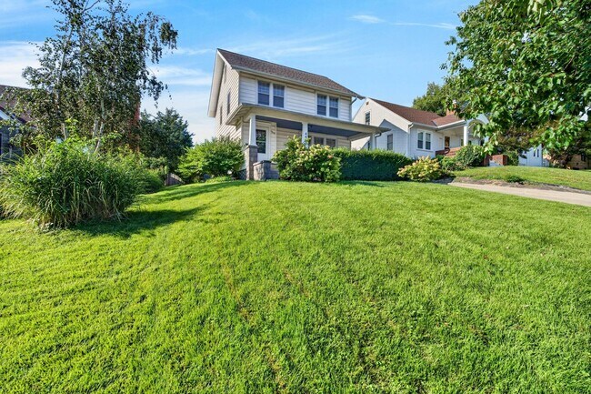 Foto del edificio - 4417 Poppleton Ave