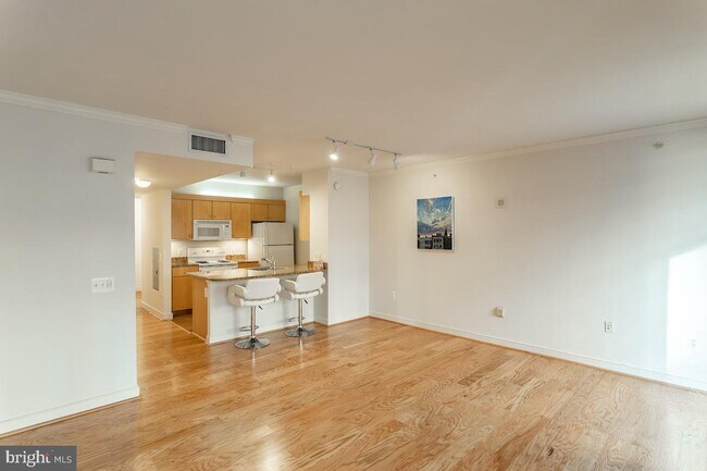 Foto del edificio - 616 E St NW
