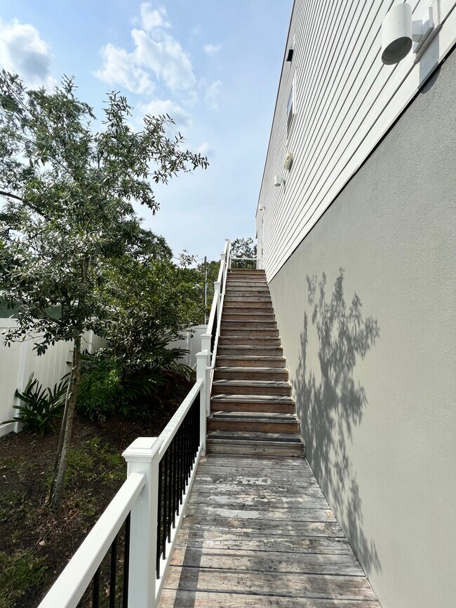 Front door - 1818 E Robinson St