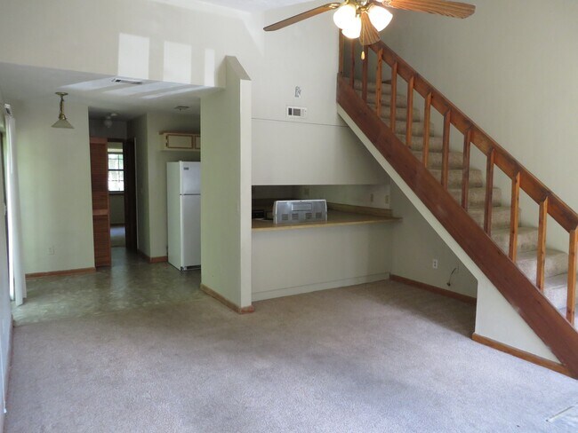 Building Photo - 346 Hayden Rd