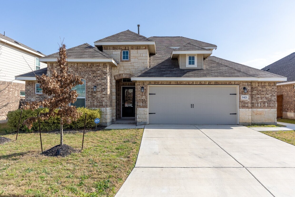 Primary Photo - 5421 Flutter Ln