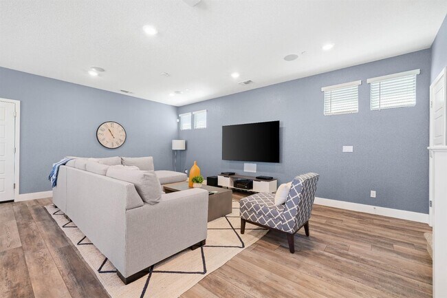 Building Photo - 1812 Terracina Dr