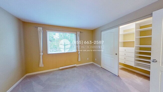 Foto del edificio - 1007 156th Ave NE