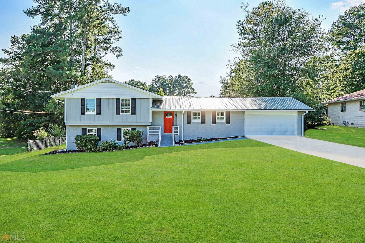 463 Briggs Cir SW, Lilburn, GA 30047 House Rental in Lilburn, GA