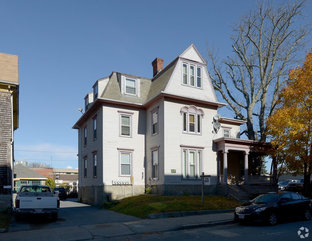 Primary Photo - 37 Morgan St