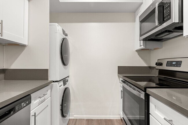 Building Photo - The Meadows at Westlake Village