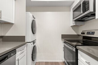 Building Photo - The Meadows at Westlake Village