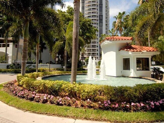 Foto del edificio - 3600 Yacht Club Dr