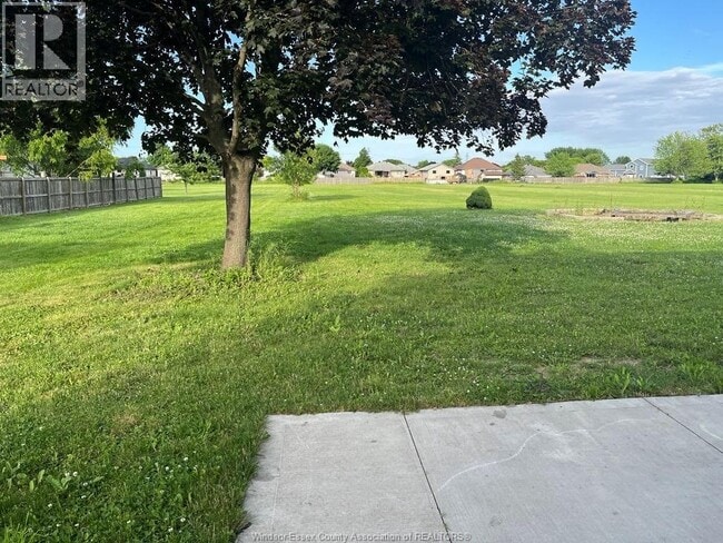 Building Photo - 2462 Lesperance Rd