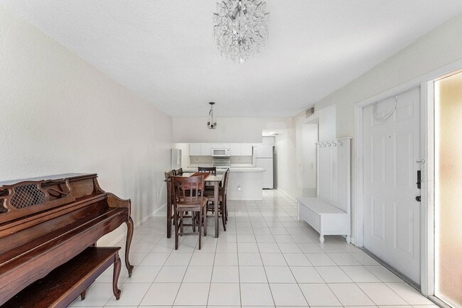 Photo - 170 Waterside Drive Unit 170 Apartment