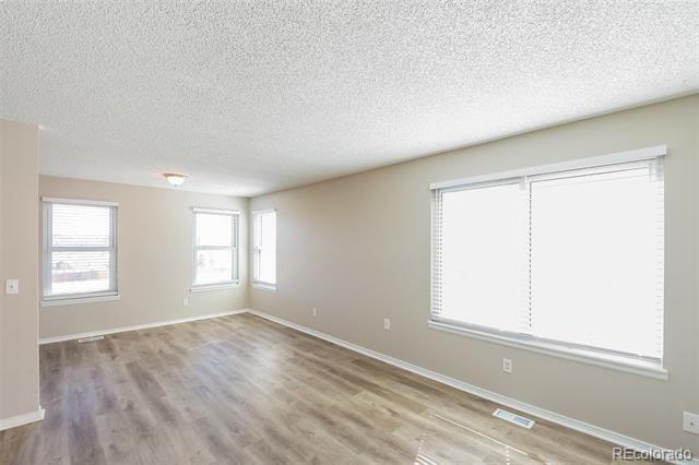 Foto del edificio - 4214 S Halifax Way