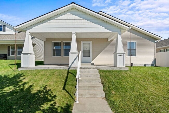 Building Photo - 8696 N Spokane St