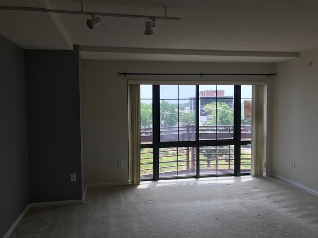 Building Photo - 7915 Eastern Avenue Northwest, Unit 714