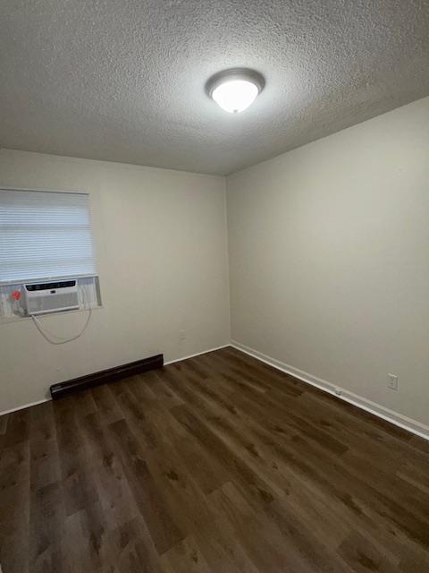 Foto del edificio - 302 Kersey Dr