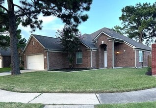 Building Photo - 3002 E Cedar Sun Trail