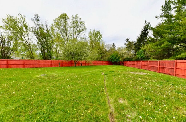 Building Photo - Furnished pillory way beauty