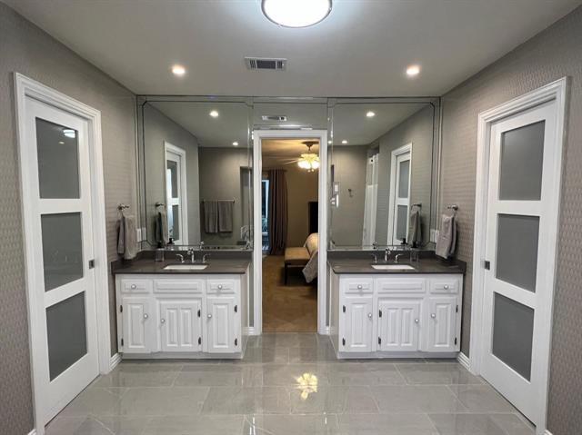 Building Photo - 4031 Flintridge Dr