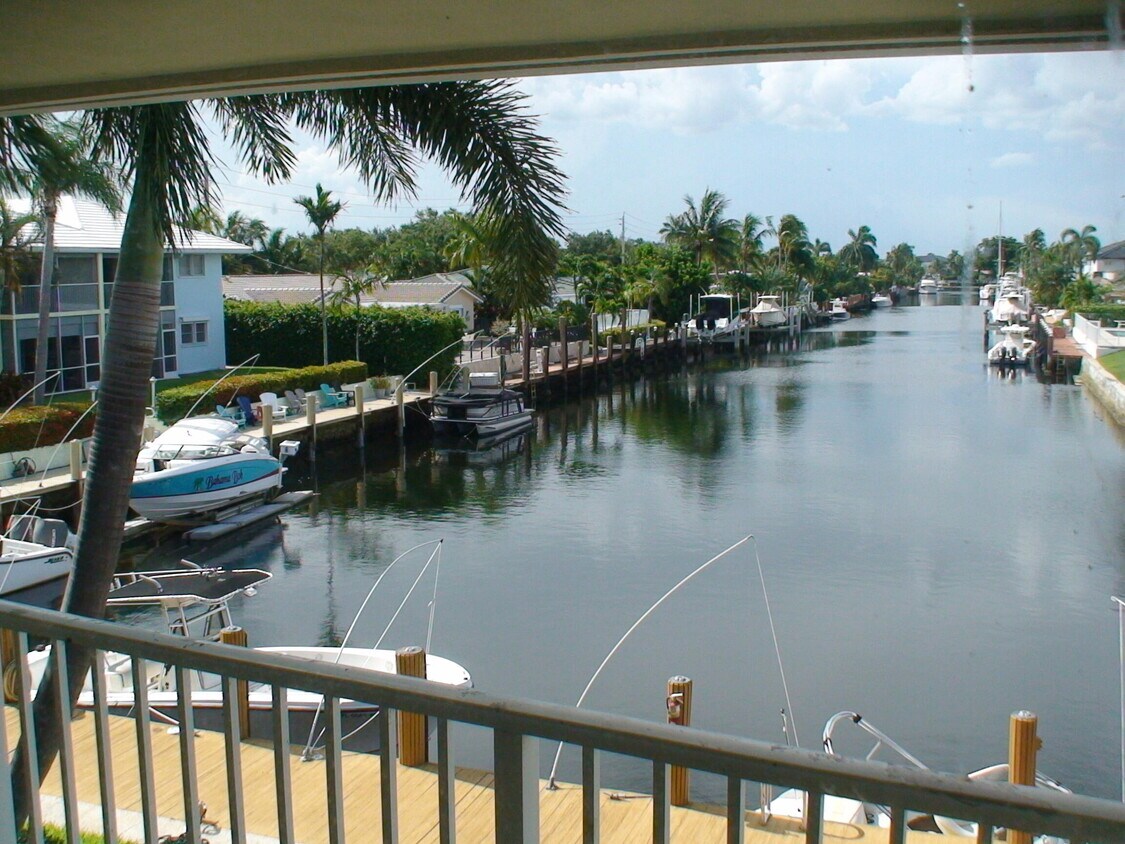 2311 NE 36th St Unit 2c, Lighthouse Point, FL 33064 Condo for Rent in