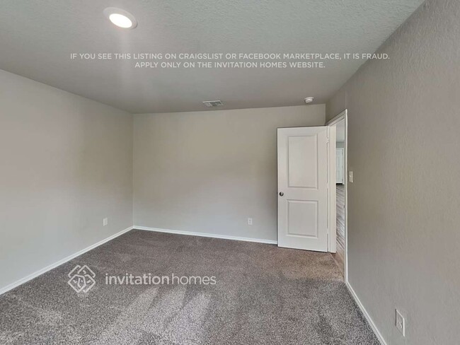 Building Photo - 5707 Fruchel Wy