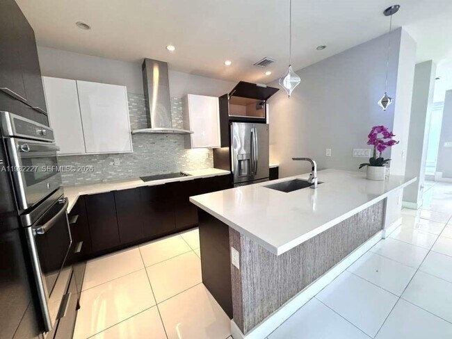 Foto del edificio - 6458 NW 103rd Psge