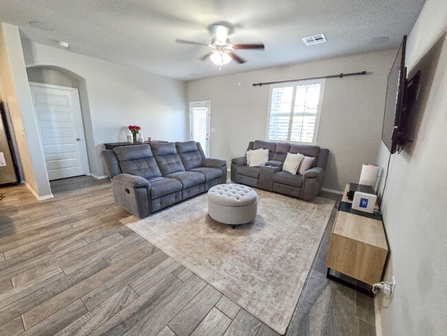 Building Photo - 12269 Desert Dove Ave