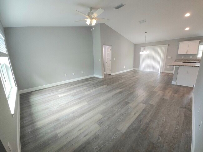 Foto del edificio - 7 Spruce Loop Way