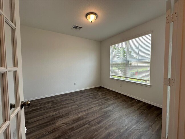 Building Photo - 25628 Microstar Wy