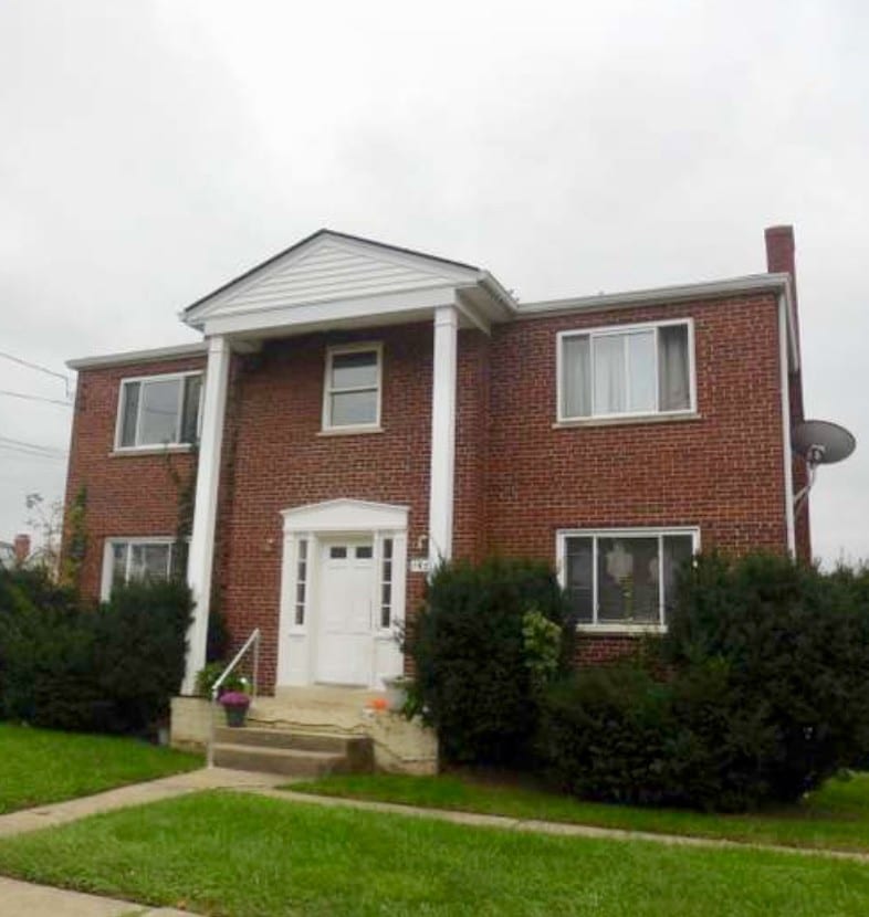 Primary Photo - 1457 Hoffner St