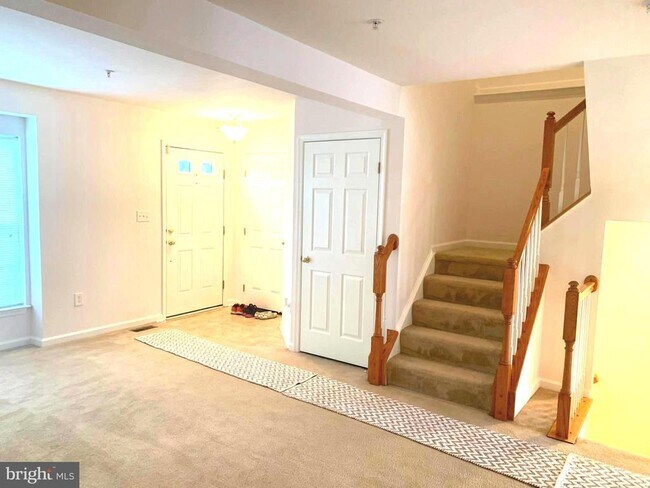 Foto del edificio - 7329 Granite Woods Ct