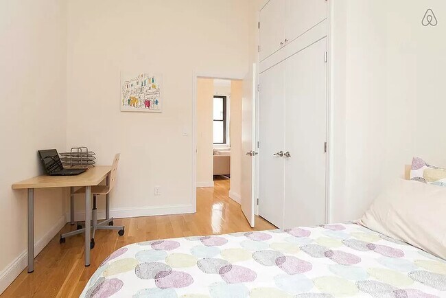 Foto del edificio - 231 E 14th St