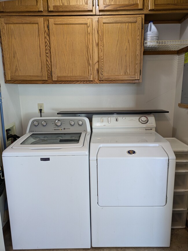 laundry closet - 11337 Ford Road