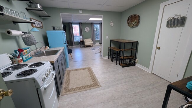 Furnished Kitchen - 113 N Main St